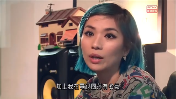 前性感港姐母親節發文揭坎坷童年破碎家庭成長 憤斥精神虐待：不是每個母親都偉大