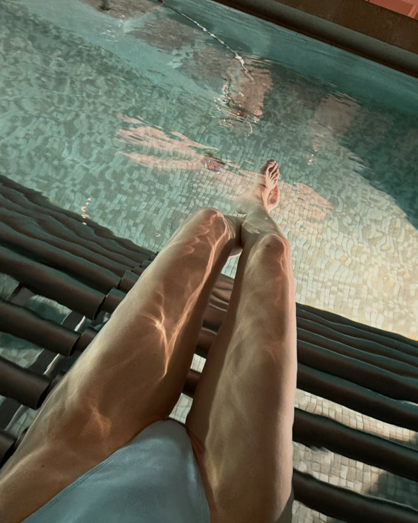 黃心穎二家姐黃心妙IG狂曬火辣相 弗爆身材超吸睛 瘋狂突破性感尺度！ 