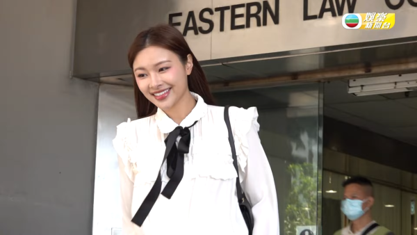 蔚雨芯涉欺詐罪名暗示有人「別有用心」 疑被詐騙巨款女藝人身份曝光