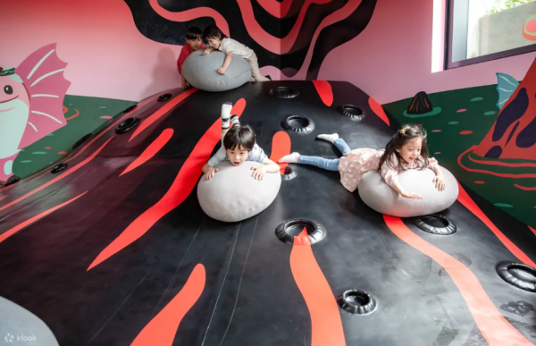 The Big Things Playground