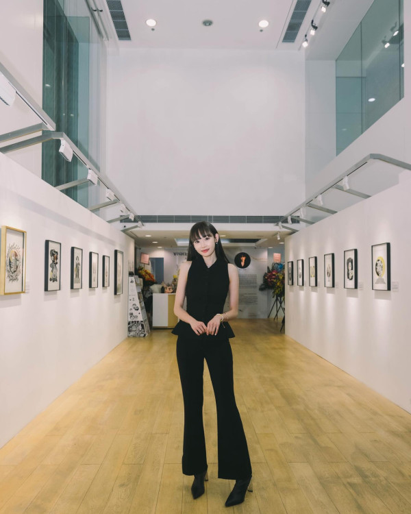 前女團隊長旅行曬泳照派福利 獲讚「禾稈冚珍珠」!迷人馬甲線極吸睛