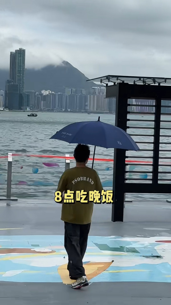 內地客遊港搭的士因1事被收多00 司機駕車離去且不承認 提醒旅客注意「消費陷阱」 