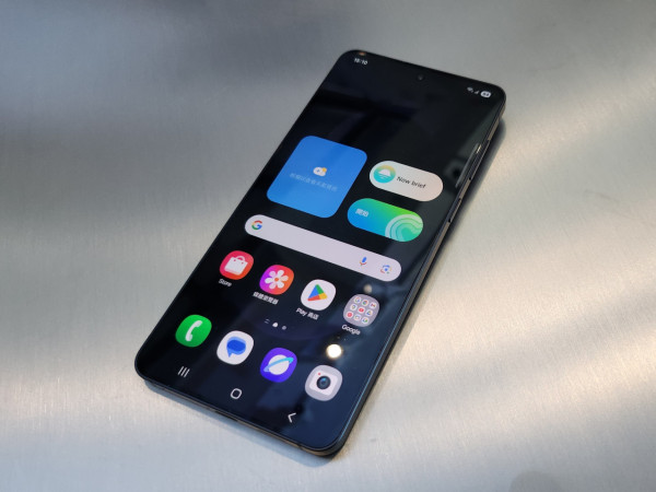 Samsung Galaxy S25 Edge 上手試 超薄機身手感輕盈攝力實測