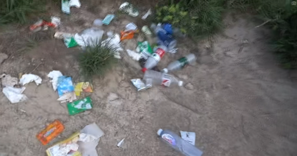 萬宜水庫佈滿簡體字垃圾慘況惹熱議! 網民:唔使估都知邊個做! 提議放上小紅書