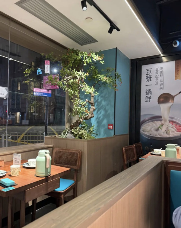內地湖南菜餐廳「佬麻雀」攻港！灣仔設香港首店  大眾點評必吃榜殊榮