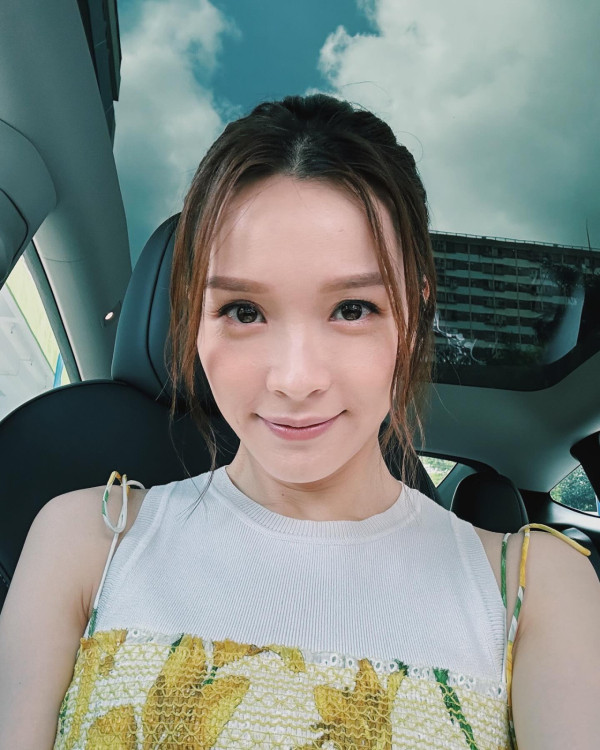 李佳芯離巢後引發搶人爭奪戰！傳3大巨頭公司開出呢個天價 惟1原因遲遲未落筆簽約？