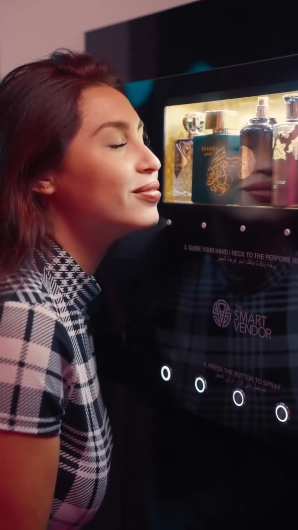 全球首創香水販賣機面世 出門忘記噴香水救星!Dior/Jo Malone等大牌都有