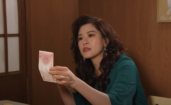 內地女狠批香港5點，示意圖，圖片來源︰《愛．回家之開心速遞》劇照。