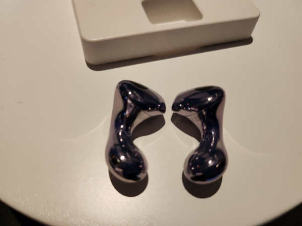 Huawei FreeBuds 6  上手試 高清 48kHz / 24bit 音效加持 極速 2.5 分鐘充電