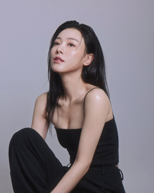 王敏奕生圖曝光氣質美貌靚到癲！獲讚真人比上鏡更靚：TVB第一靚