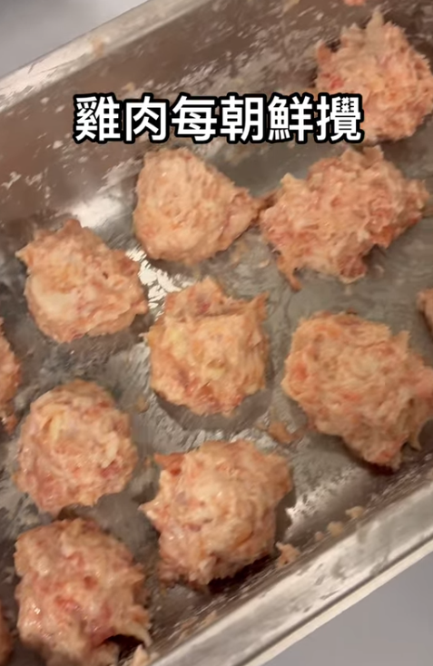 深水埗西九龍中心Food Court美食推介  獨門炸雞／煙燻肉餅&nbsp;／親民價和牛