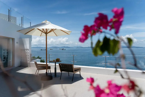 深圳靚景酒店推介｜飽覽270度海景/無邊際泳池/290米高空城市景！送旅拍/SPA按摩 