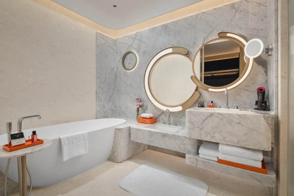 深圳靚景酒店推介｜飽覽270度海景/無邊際泳池/290米高空城市景！送旅拍/SPA按摩 