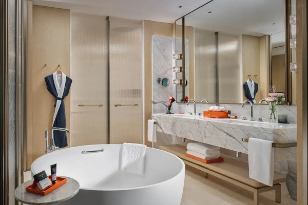 深圳靚景酒店推介｜飽覽270度海景/無邊際泳池/290米高空城市景！送旅拍/SPA按摩 