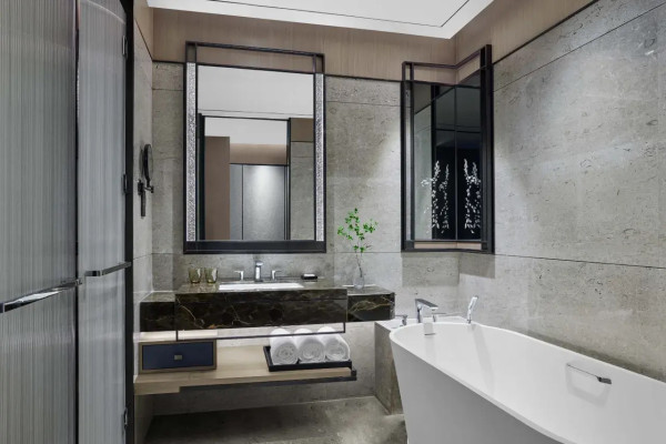 深圳靚景酒店推介｜飽覽270度海景/無邊際泳池/290米高空城市景！送旅拍/SPA按摩 