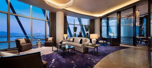 深圳靚景酒店推介｜飽覽270度海景/無邊際泳池/290米高空城市景！送旅拍/SPA按摩 