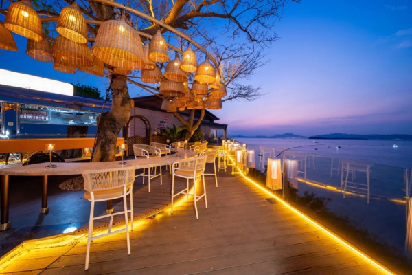 深圳靚景酒店推介｜飽覽270度海景/無邊際泳池/290米高空城市景！送旅拍/SPA按摩 