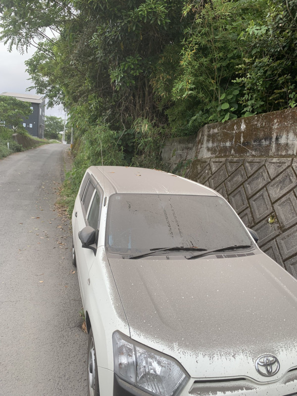 遊日注意!鹿兒島櫻島火山持續爆發! 噴煙達3000公尺 多班航班受影響!