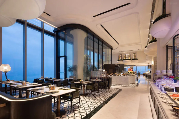 深圳靚景酒店推介｜飽覽270度海景/無邊際泳池/290米高空城市景！送旅拍/SPA按摩 