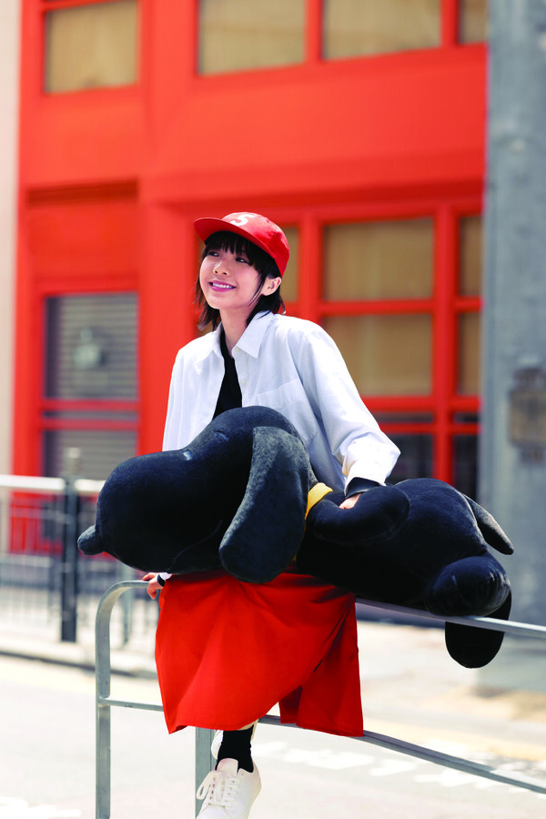 7-Eleven x Snoopy 聯乘！Black to Basic 輕裝隨行系列/$1起換隨行袋/雙層保溫杯/1 米Snoopy 公仔 