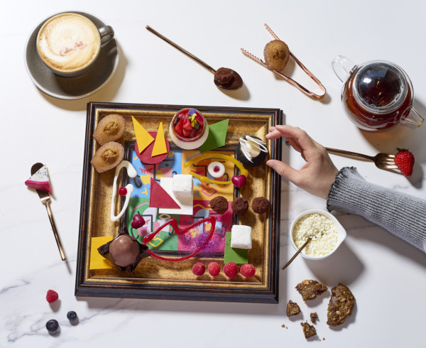 銅鑼灣限定畢加索藝術甜品盛宴 低溫慢煮黃油雞／鮮蝦手工闊麵