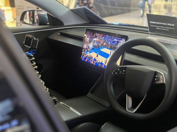 Tesla 全新 Model Y 開始交付  娛樂系統推送更新有新玩意