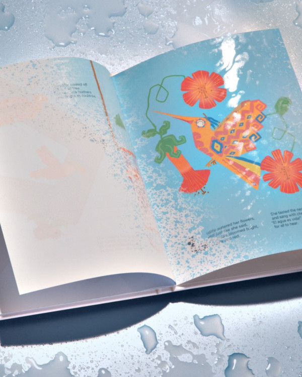 「缺水的書」濕水才看到內容？包裝把書浸水密封！故事呼籲全球關注水資源危機 