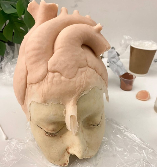 意大利超現實主義藝術家 獵奇作品震撼眼球  背後望激發人性？ 