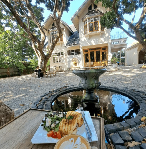 清邁自由行懶人包 | 日落燒烤/夢幻白廟/人氣市集