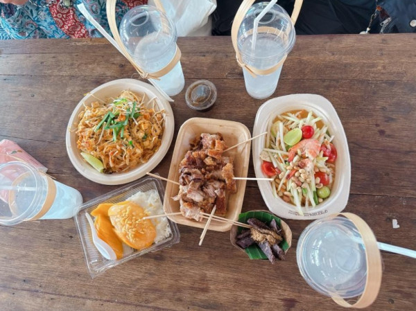 清邁自由行懶人包 | 日落燒烤/夢幻白廟/人氣市集