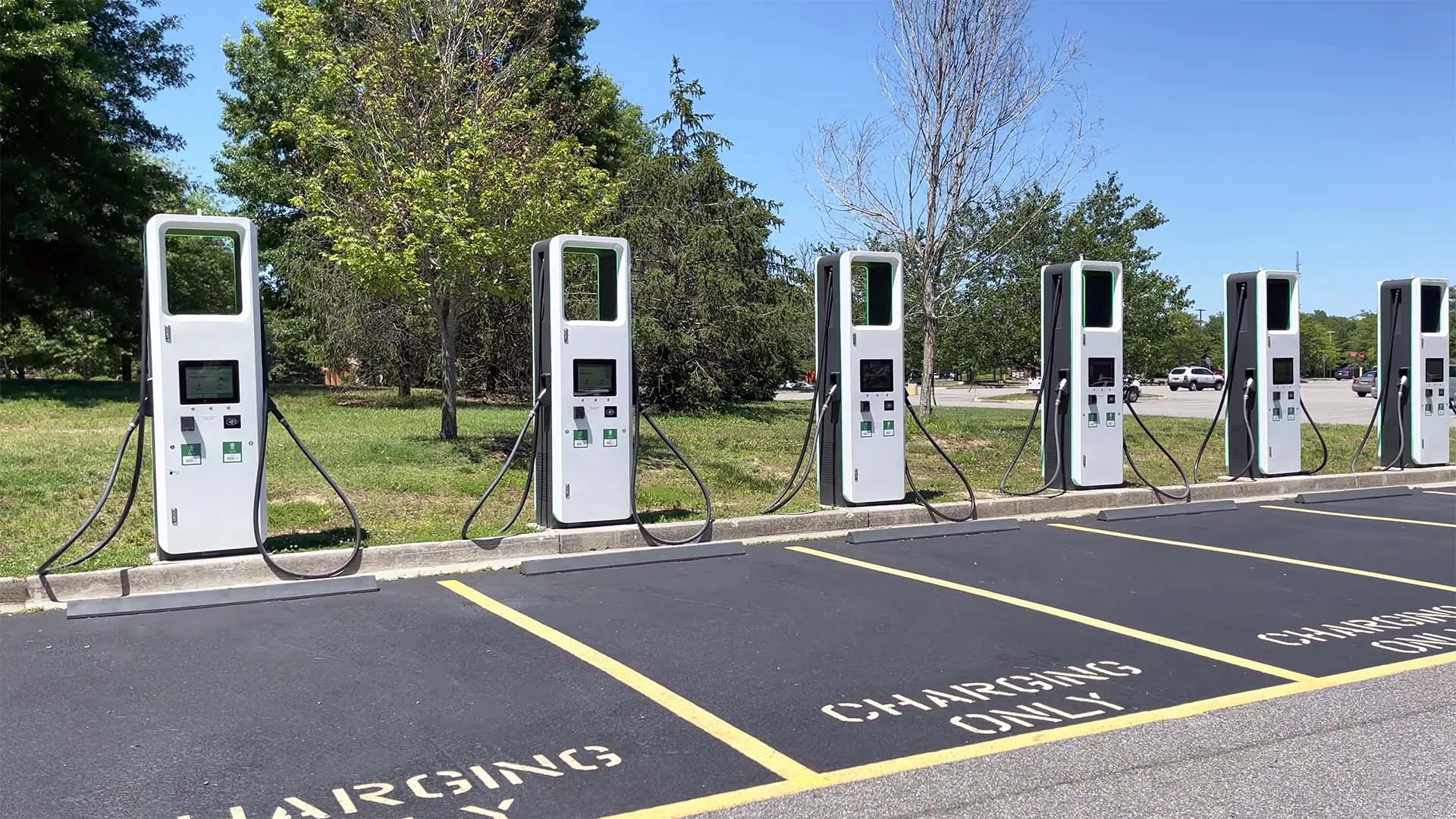 買電動車還是汽油車？兩者價格、養車成本、保養、開支、雜費比較哪樣適合你？