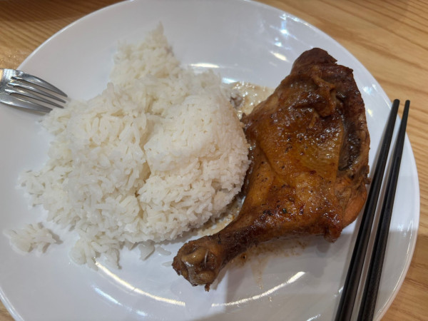 觀塘開源道茶餐廳$8雞髀飯！新張優惠$25盲盒兩餸飯 +$1換特大生蠔