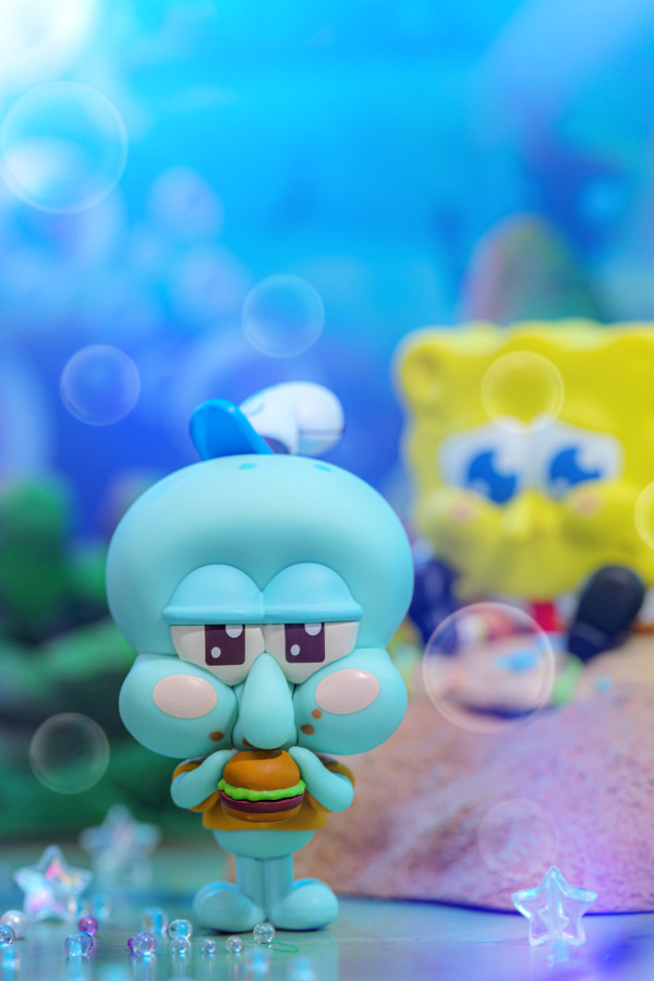 Hot Toys 推出《海綿寶寶》COSBI 盲盒迷你人偶系列 8+1 隱藏版兔兔裝心動登場