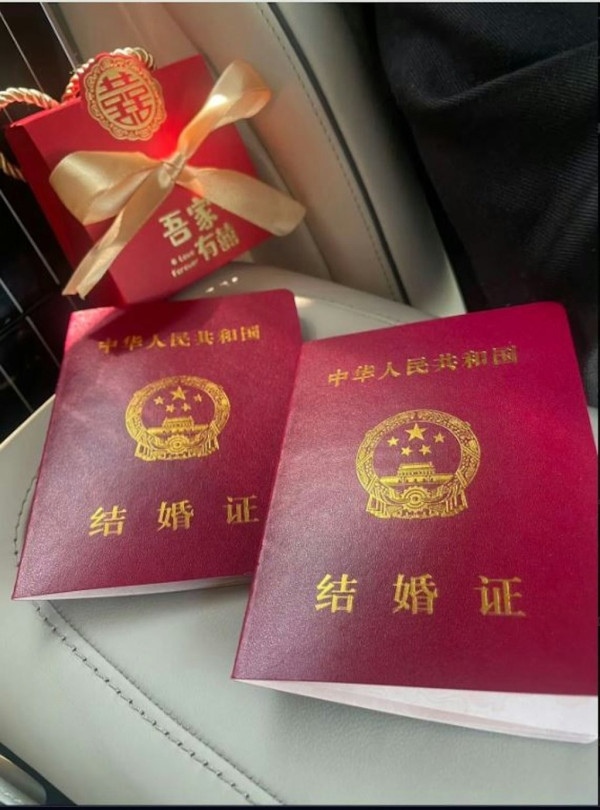 汪小菲與新婚妻子馬筱梅早在去年已領證結婚。