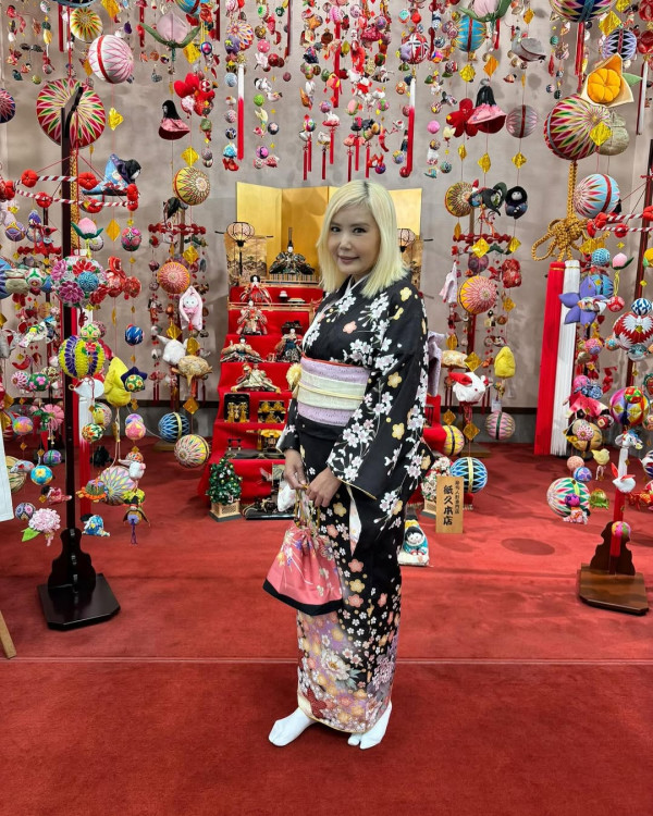杜如風50歲生日晒出大疊銀紙購物！曾揚言購物無上限被封「世界級港女」