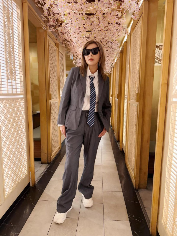 杜如風50歲生日晒出大疊銀紙購物！曾揚言購物無上限被封「世界級港女」