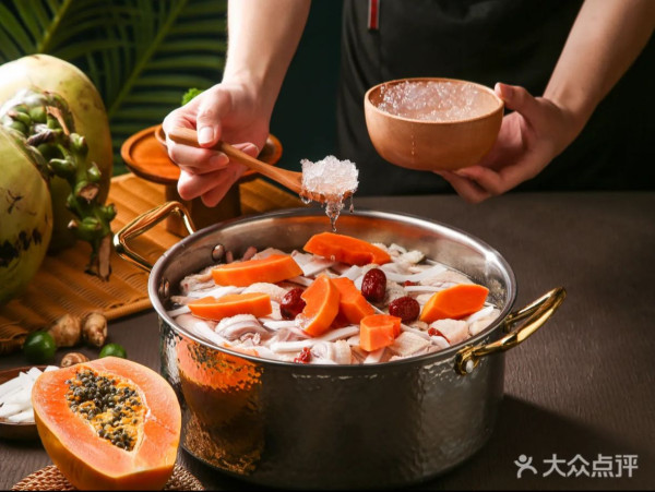 潤滿南風椰子雞（圖片來源：大眾點評）