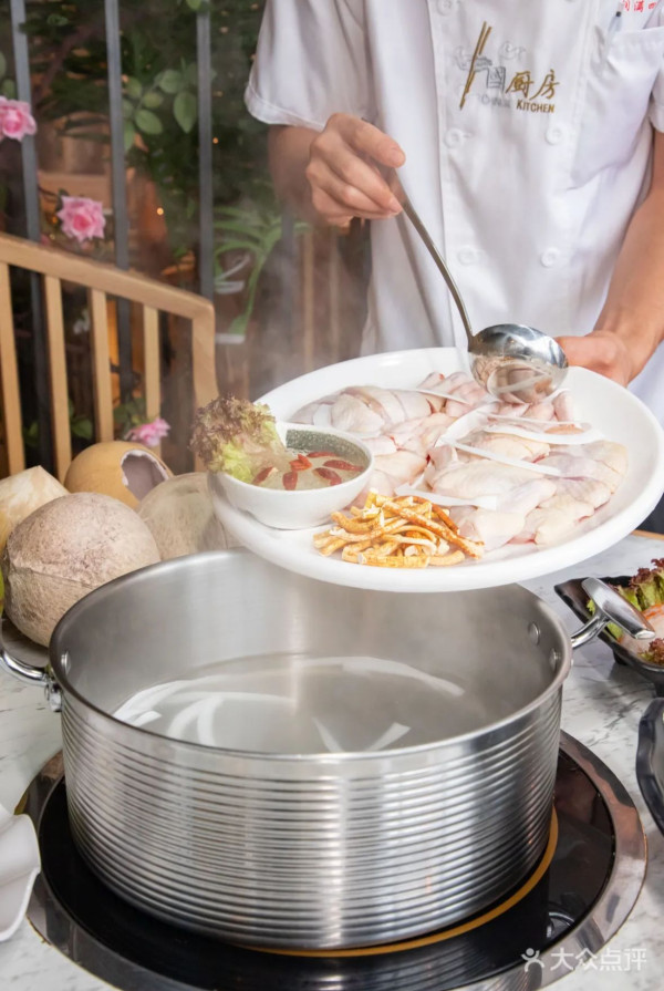 潤滿南風椰子雞（圖片來源：大眾點評）