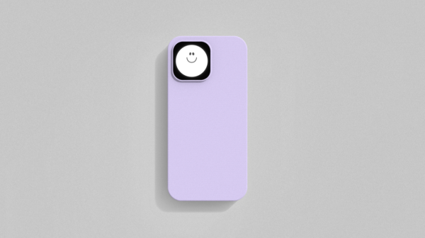 手機殼倒轉裝可解決手機成癮?秒變極簡傻瓜機/去除多餘資訊助低頭族戒除壞習慣