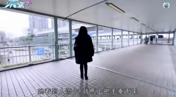 大圍「伸拳姐」無差分攻擊，圖片來源︰東張西望。
