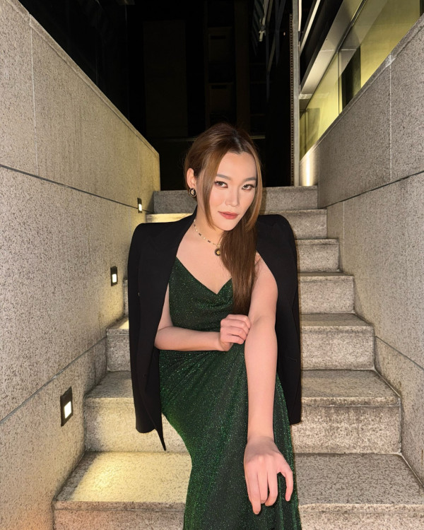 《新聞女王2》主題曲原唱者炎明熹正式被叮走 傳由呢位實力派力捧女歌手頂上