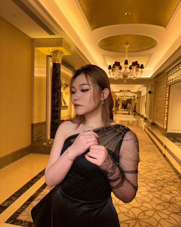 《新聞女王2》主題曲原唱者炎明熹正式被叮走 傳由呢位實力派力捧女歌手頂上