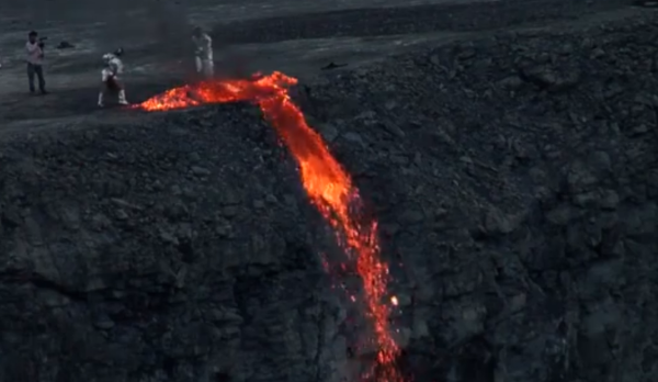 超罕見「火瀑布」現身 一年一度只出現10分鐘 達成2條件才能出現 