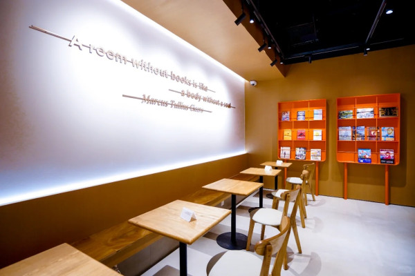 覔書店（圖片來源：小紅書@覔書店）