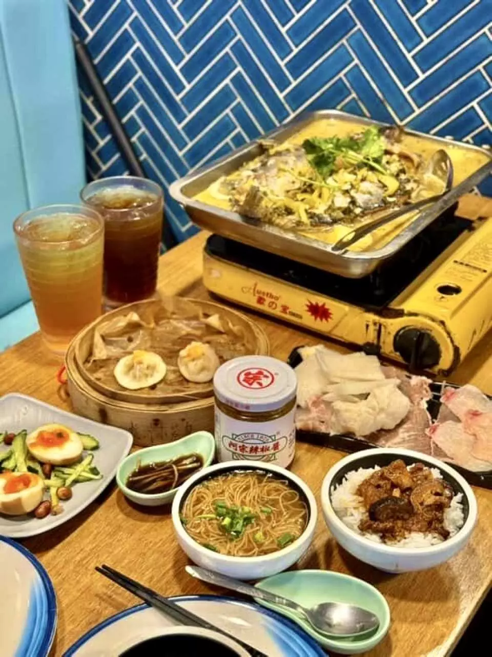 九龍城台式雞煲烤魚放題半價！人均$99！88分鐘任食酸菜烤魚/麻辣雞煲