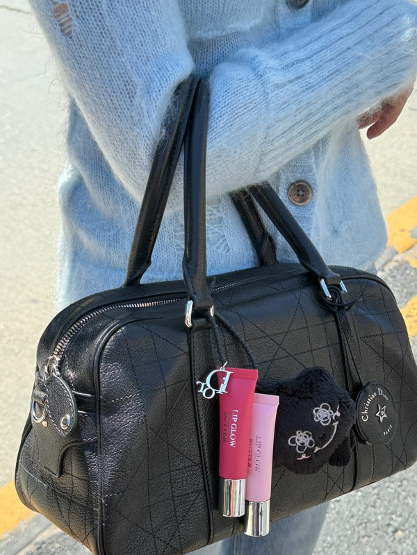 2025手袋吊飾推介1. Dior 誘惑煥彩潤唇蜜