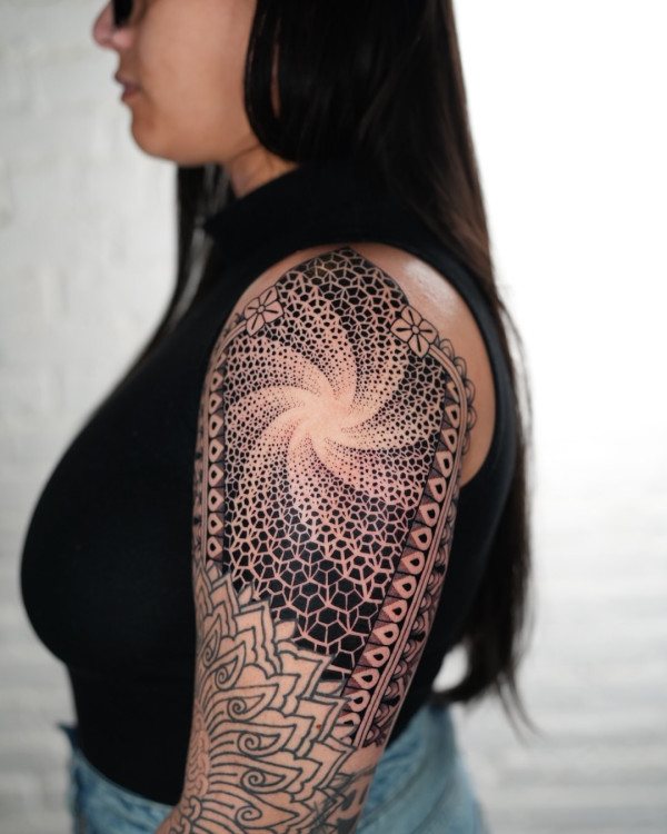 外國新興動態紋身圖案可在皮膚上跳動！一反傳統為刺青賦予「生命」 