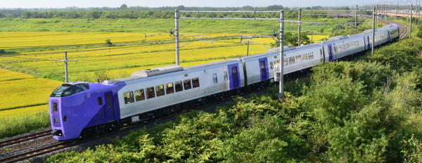 未滿6歲童不能坐JR指定席？遊日客搭JR被要求抱孩子坐腿上 反投訴乘務員「不禮貌」發文公審 