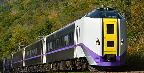 未滿6歲童不能坐JR指定席？遊日客搭JR被要求抱孩子坐腿上 反投訴乘務員「不禮貌」發文公審 