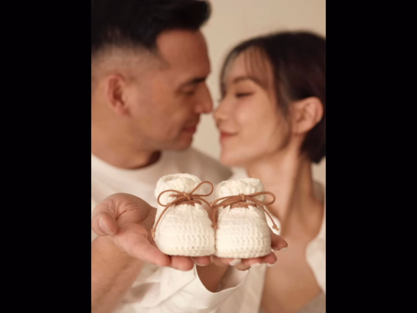 年度回顧｜盤點2025年娛樂圈16位新手爸媽 TVB模範夫妻結婚7年終報喜！呢位秘密生B最震撼！